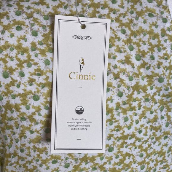 NWT Boutique Cinnie Floral Ruffle Sleeveless Top Sz Large - Picture 6 of 13